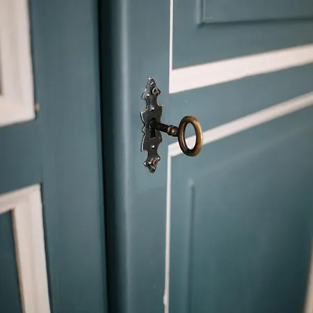 S'arena Bianca شقة